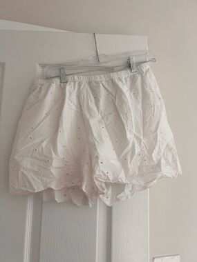 Women's White Eyelet Scallop Hem Shorts